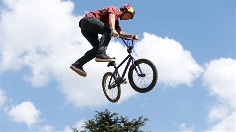 Ride BMX .